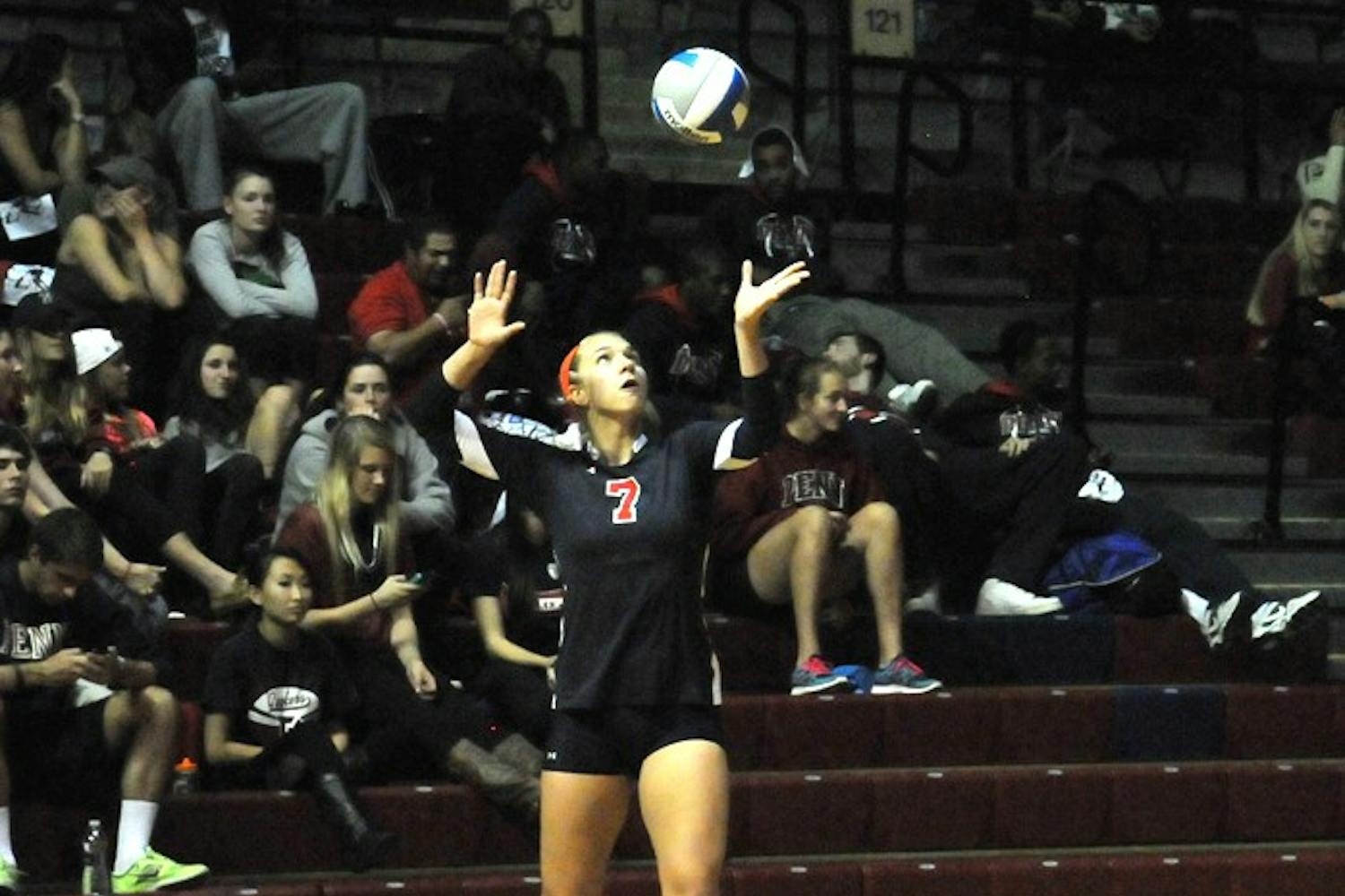 Penn Volleyball falls to Harvard at the Palestra, 3 sets to 1