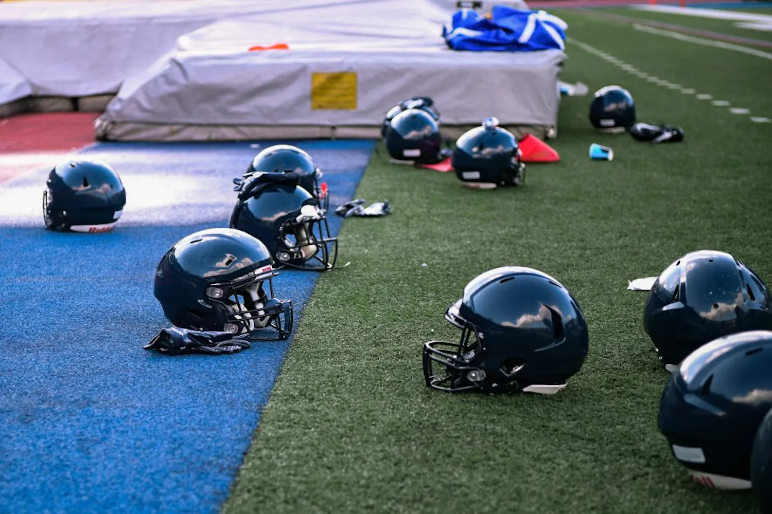 Football_Helmet_Concussions.jpg