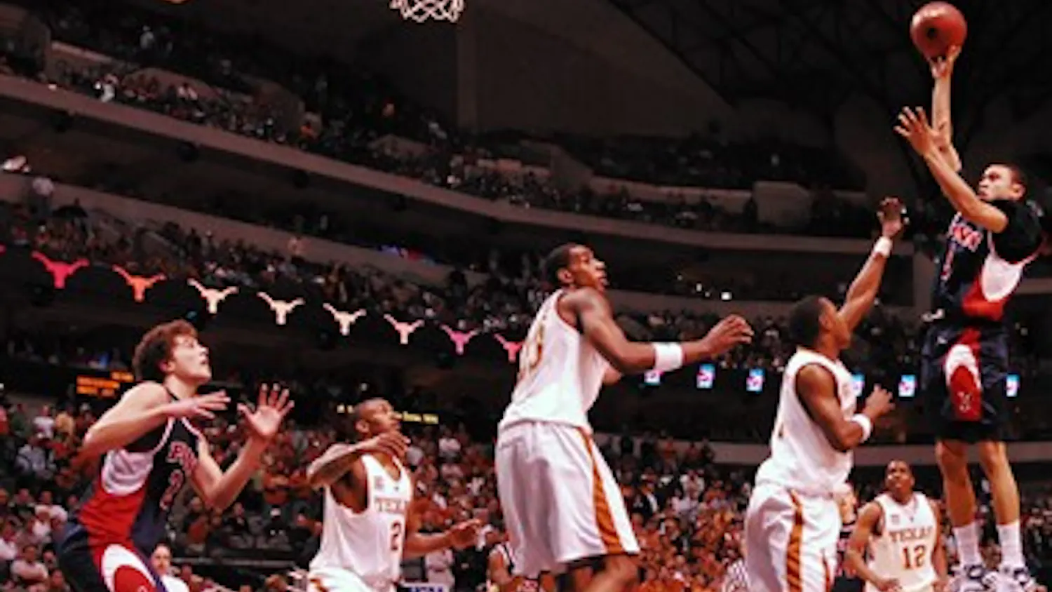 Ivy hoops players shoot for big stage