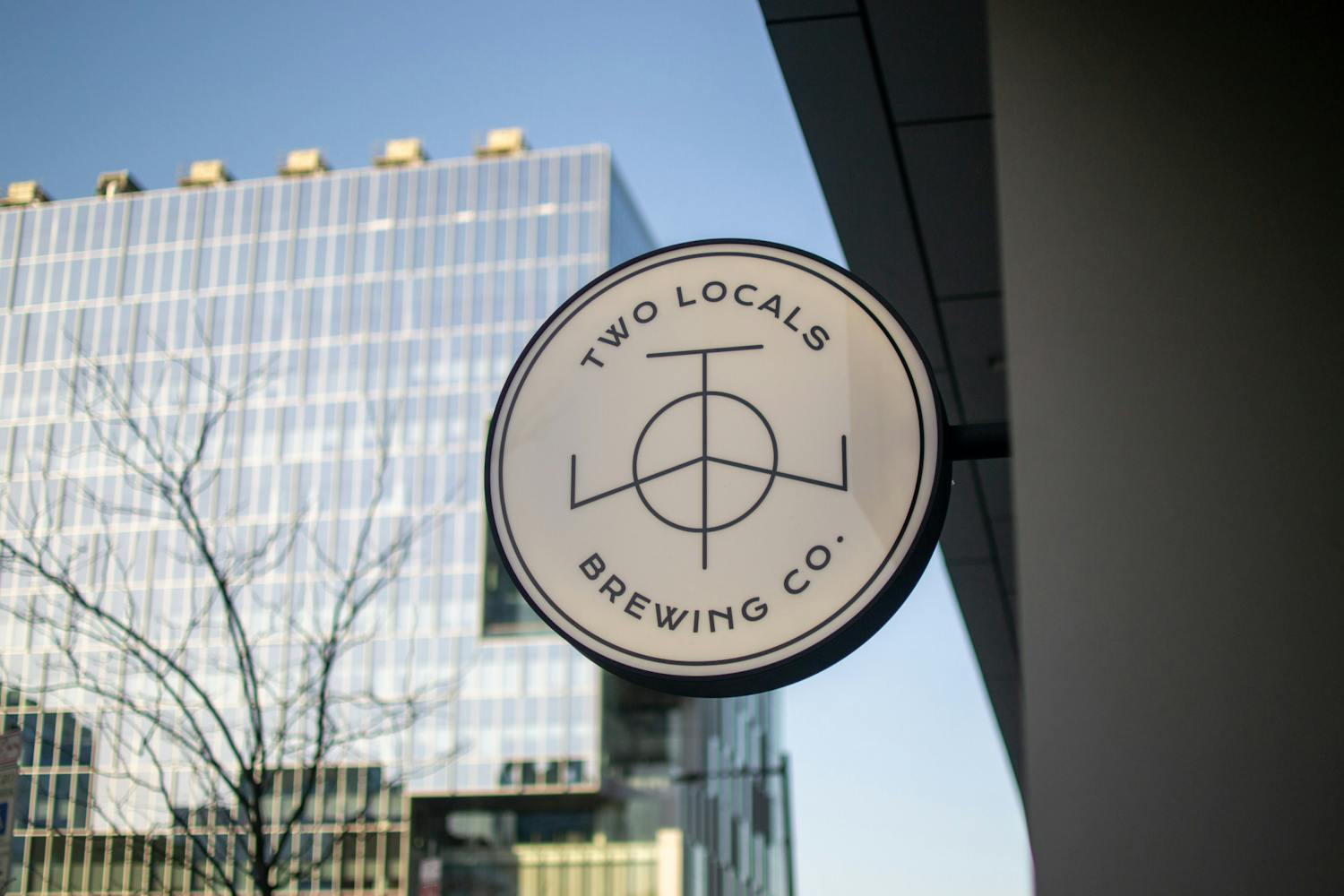 02-25-24 Two Locals (José Brenes).jpg