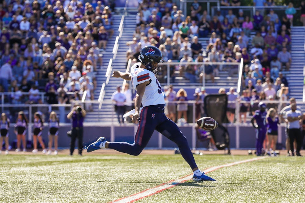 09-20-25 Football v Stonehill (Weining Ding)-5.jpg