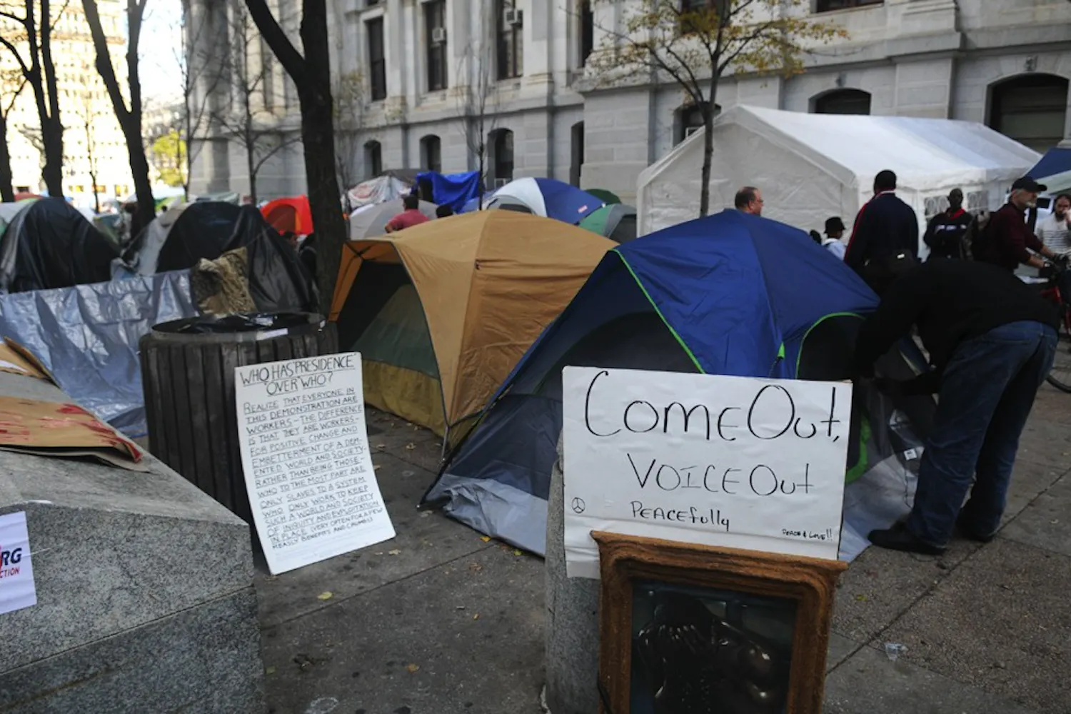 22512_10142011_occupyphillysecondroundjustin122f.jpg