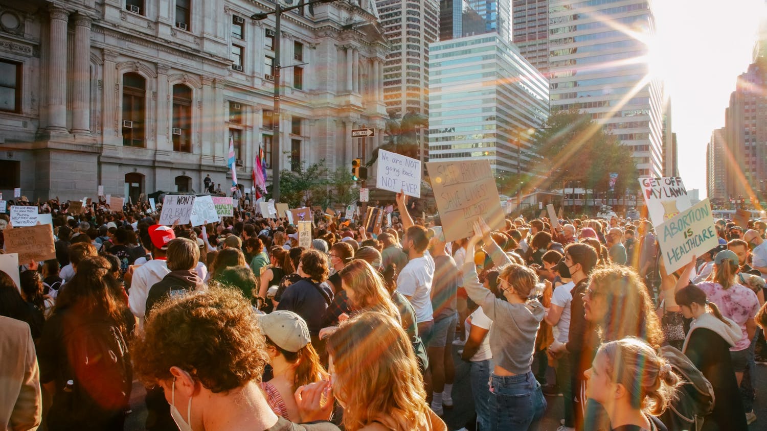 city hall protest roe v wade (Jesse Zhang).jpg