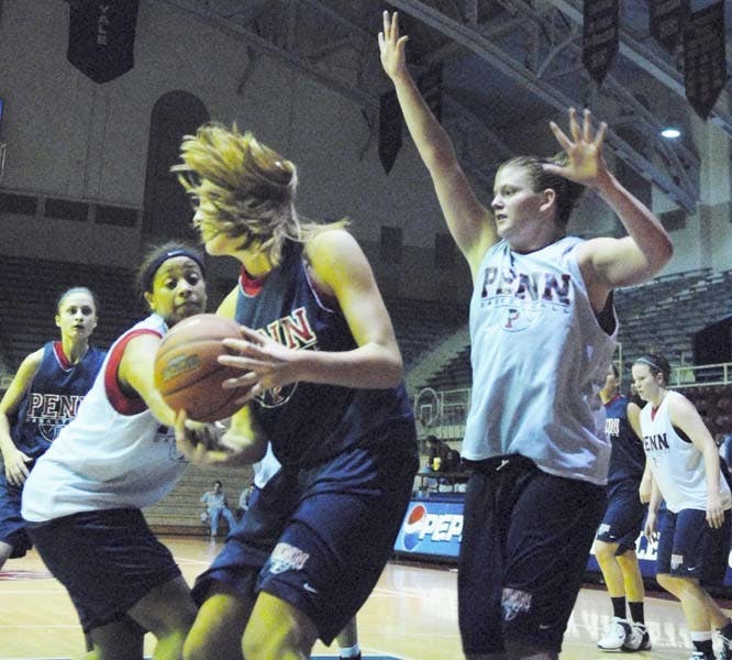 Hoops NB: Quakers near full strength 9 days out