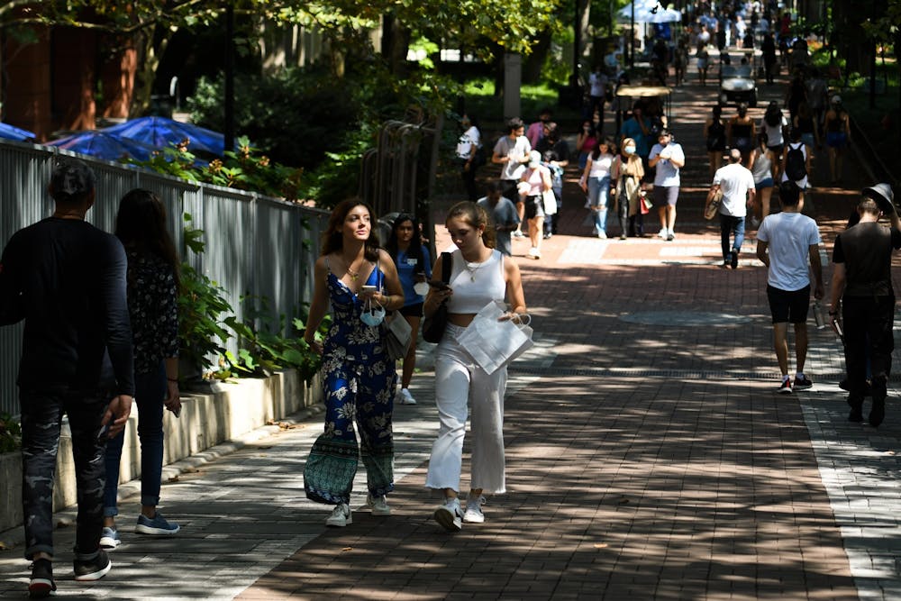 08-24-21-penn-new-student-move-in-on-campus-sukhmani-kaur-002