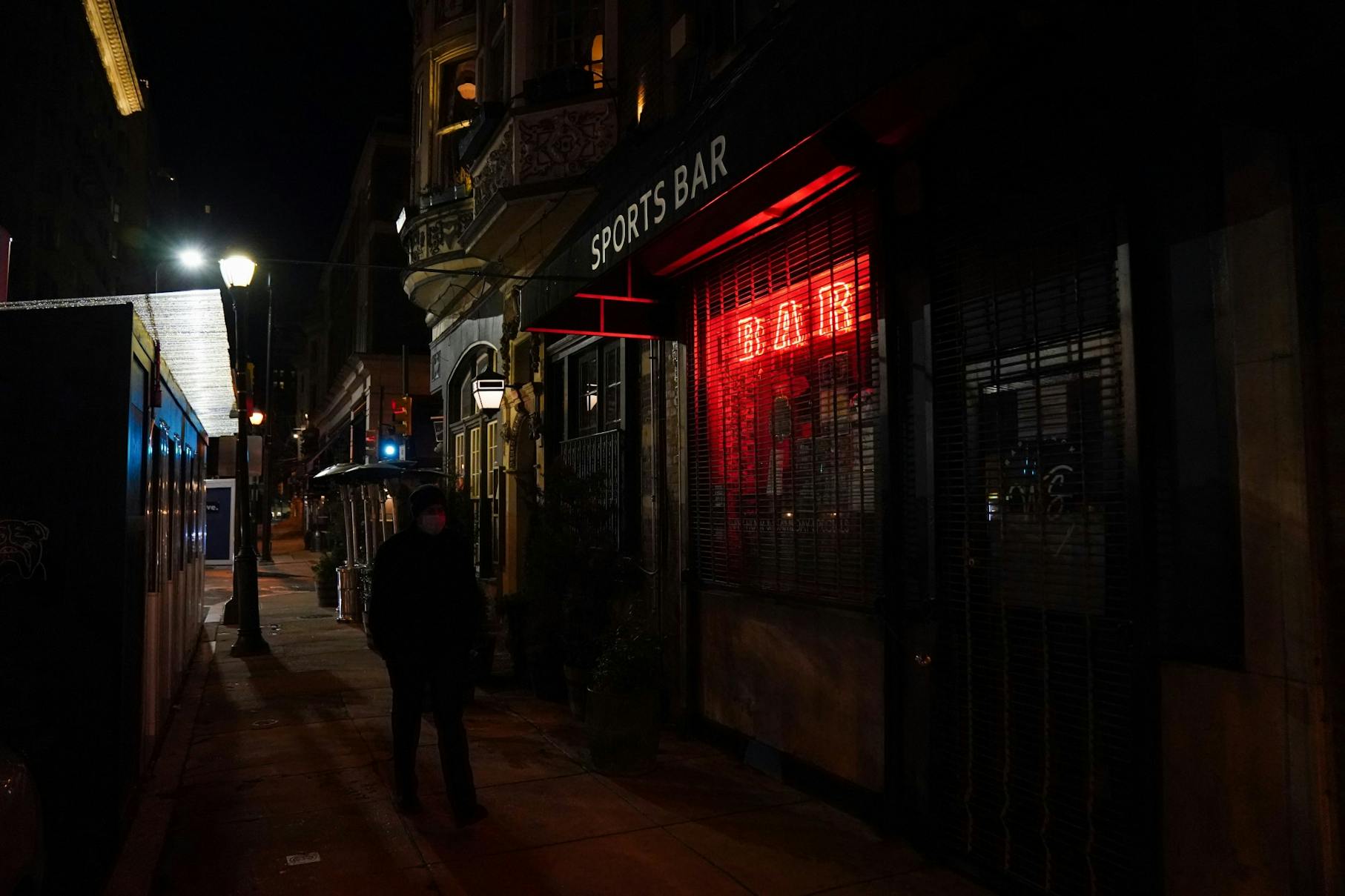 Super Bowl 2021 Closed Sports Bar COVID-19.jpg