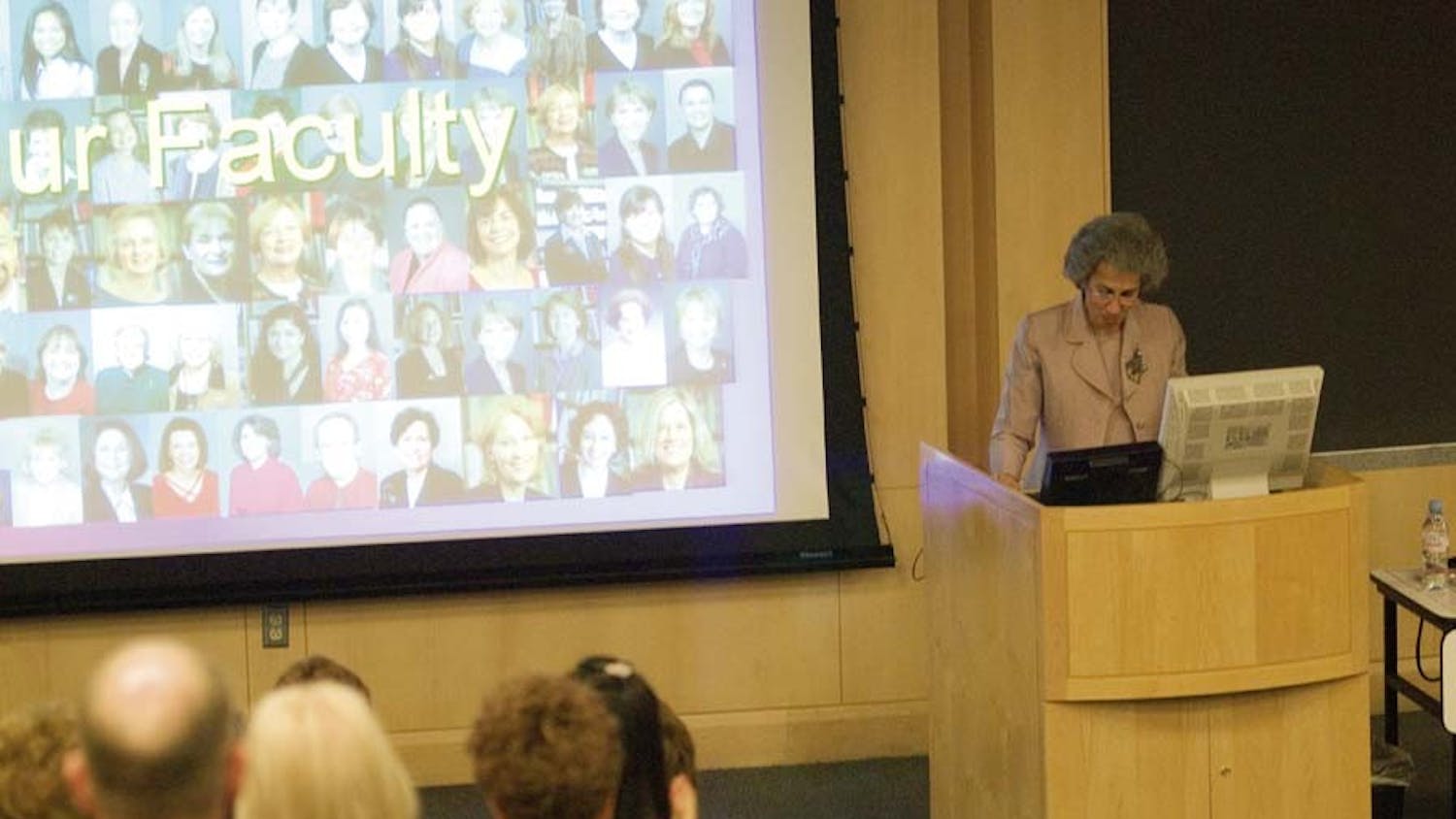 Dean delivers annual speech on Nursing