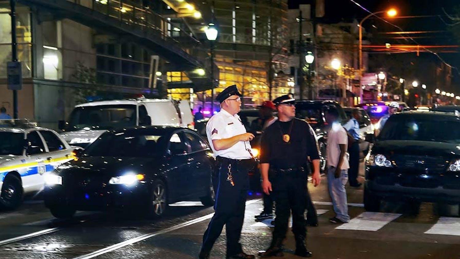 Police break up crowd of juveniles at 40th, Walnut