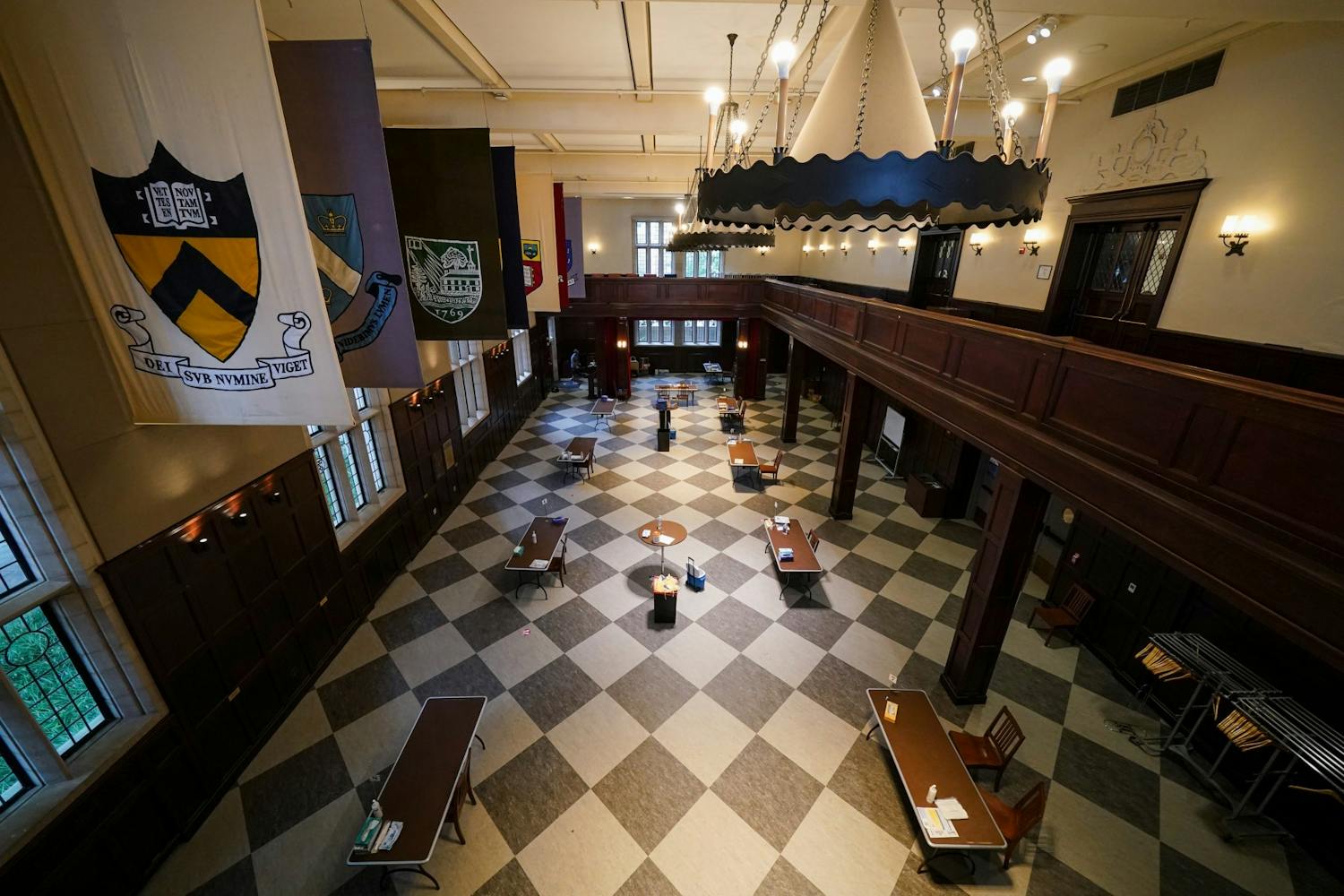 houston hall hall of flags covid testing site (chase sutton)