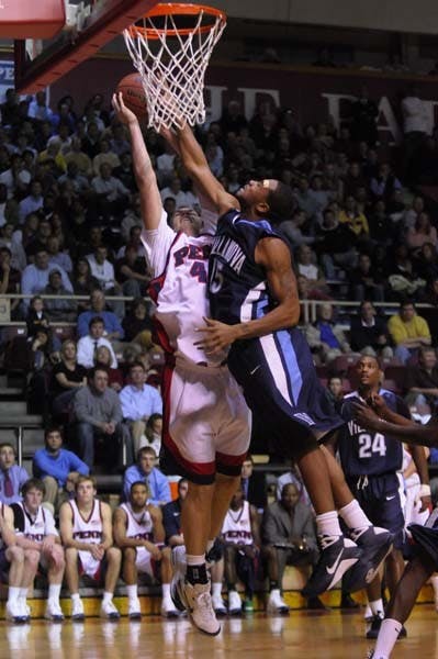 M. Hoops | Outclassed on offensive glass