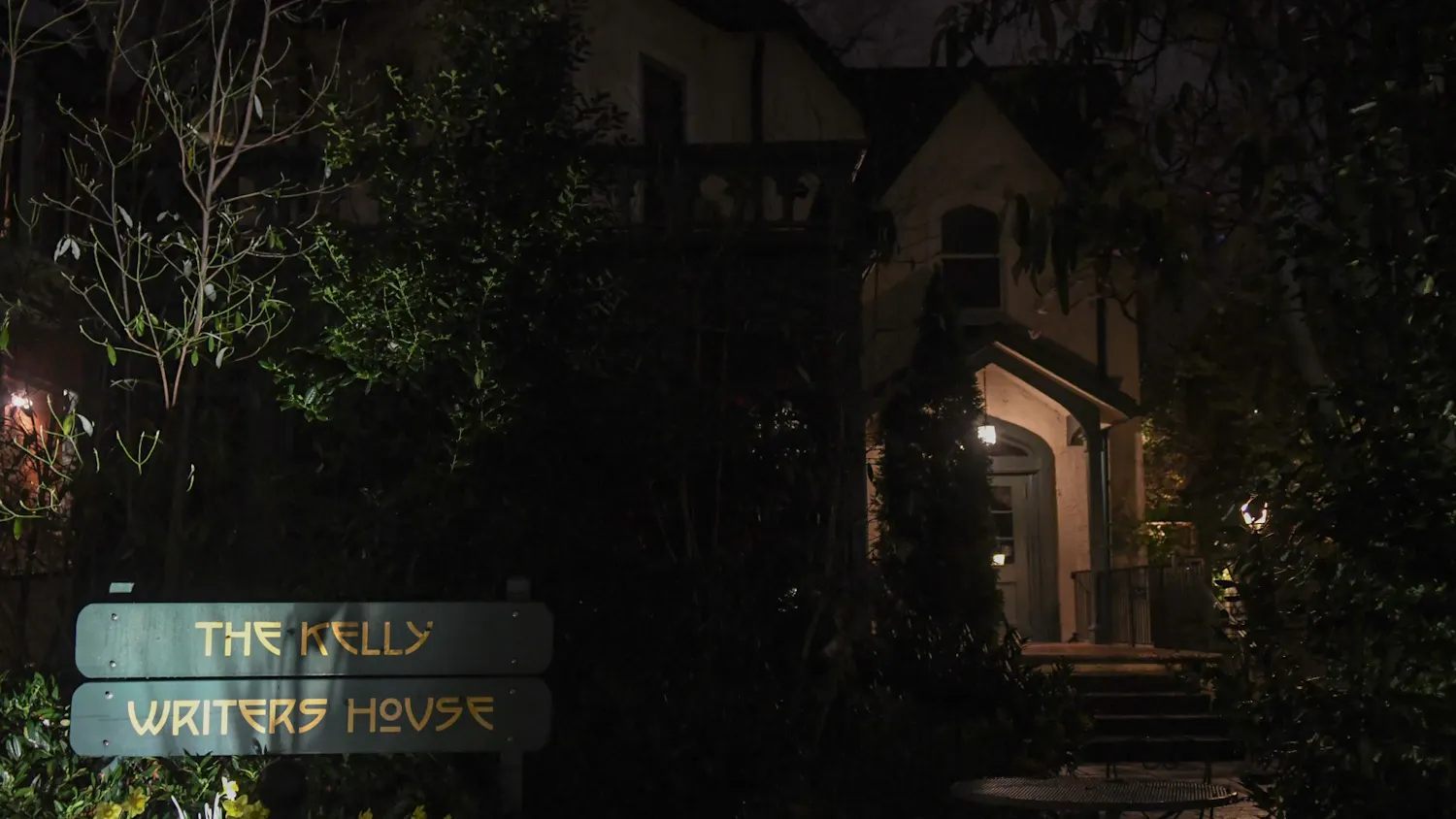 04-06-23 Kelly Writers House (Mollie Benn).jpg