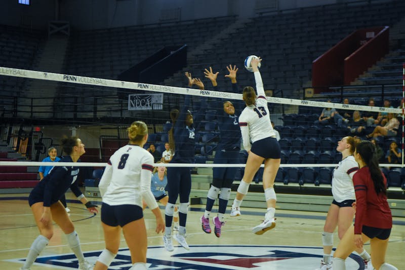 Defending the Palestra: Penn volleyball sweeps Brown