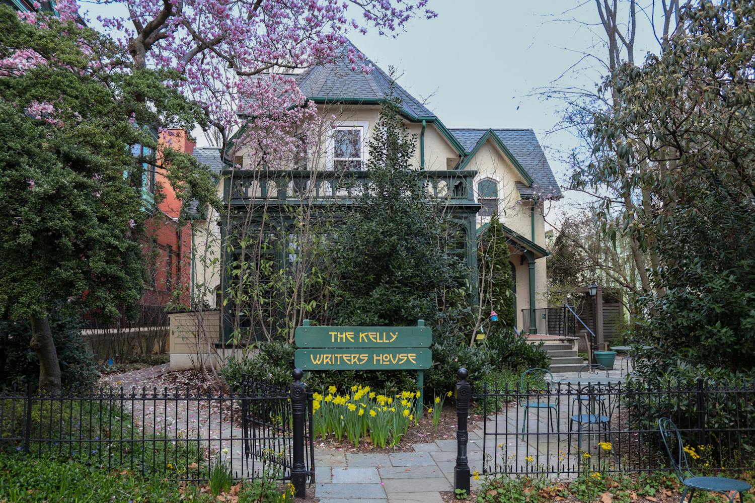 03-31-23 Kelly Writer's House (Abhiram Juvvadi).jpg