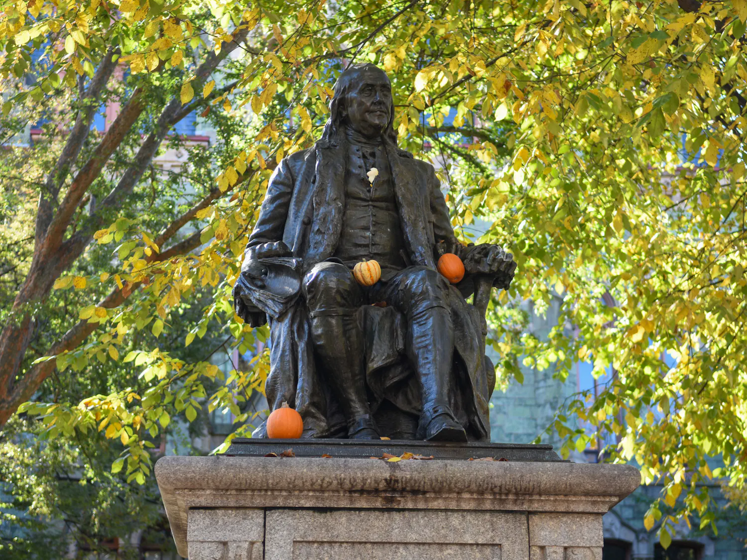 10-28-23 Benjamin Franklin Statues (Julia Nguyen)--3.jpg