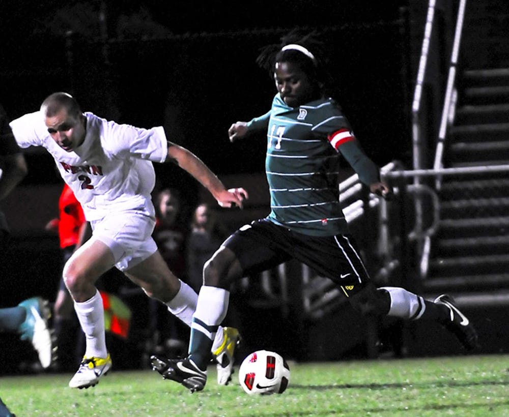 10152011_msoccervsdartmouth028