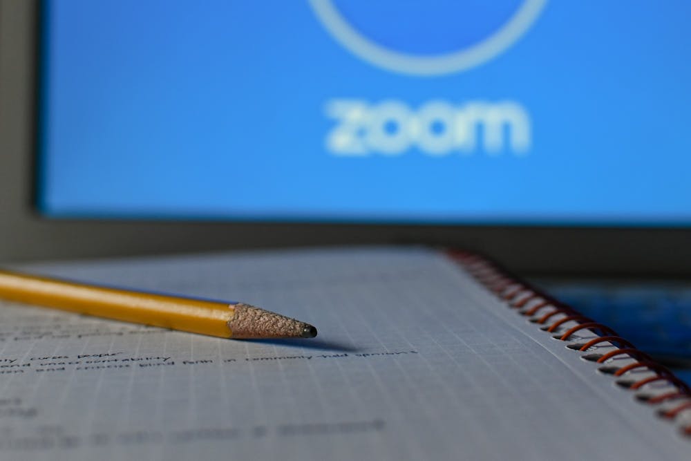 zoom-online-learning-classes-pencil-notebook