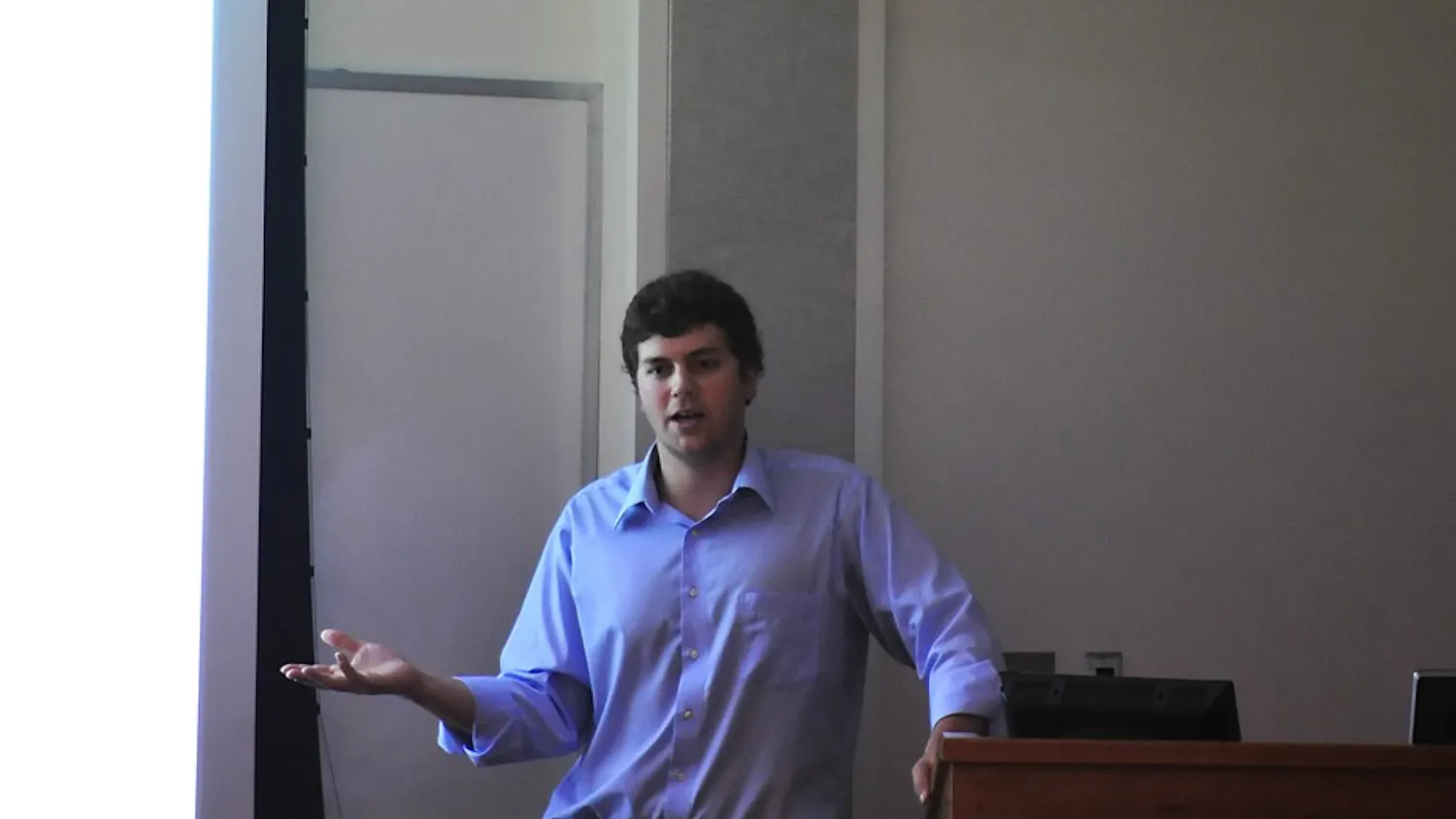 Obama blogger explains campaign strategies