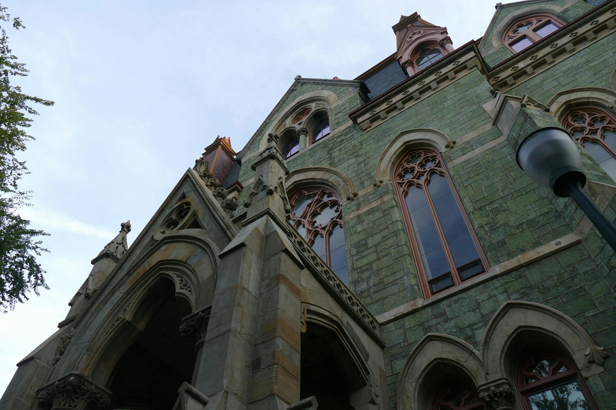 09-23-25 College Hall & Benjamin Franklin (Ellie Pirtle).jpg
