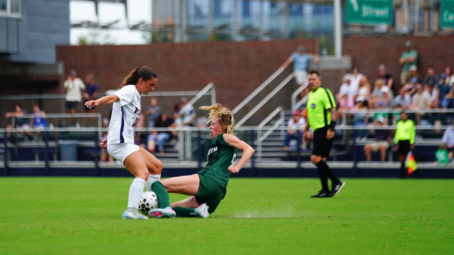 9-27-25 womans soccer vs dartmouth (Noah Jeong)-1.jpg