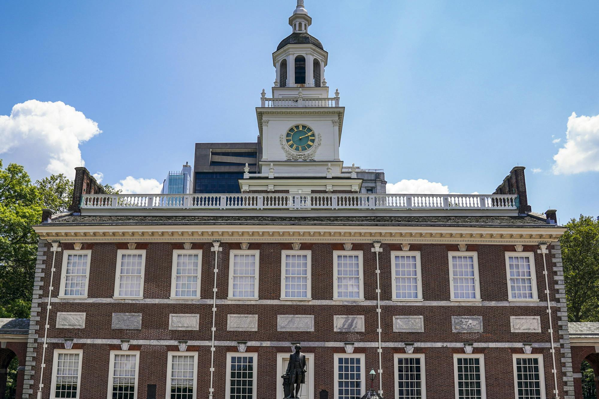 07-04-20 Independence Hall (Chase Sutton).jpg