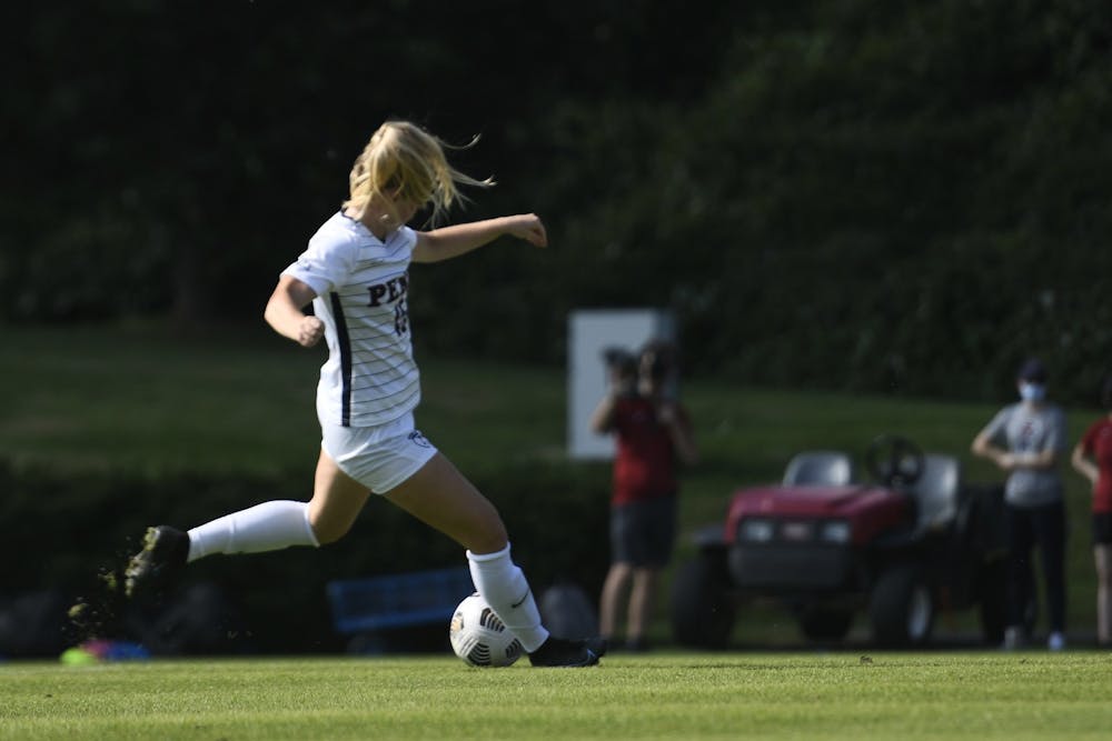 10-16-2021-womens-soccer-versus-dartmouth-isobel-glass-carol-gao