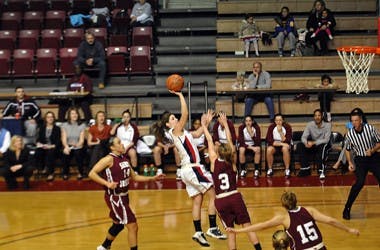 Penn pulls out first Big 5 win since '04