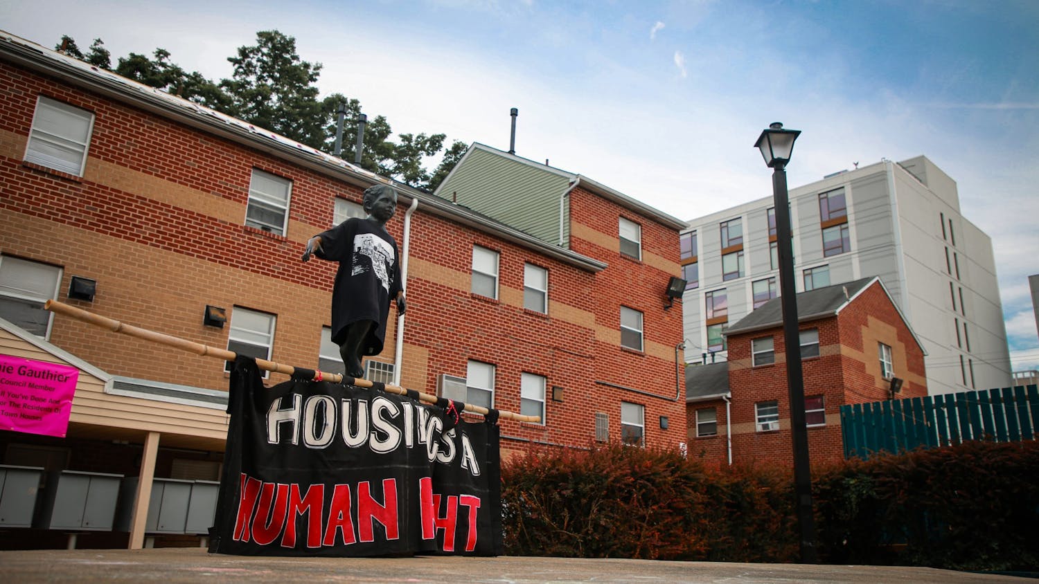 07-17-22 save the uc townhomes encampment 2 (Jesse Zhang).jpg