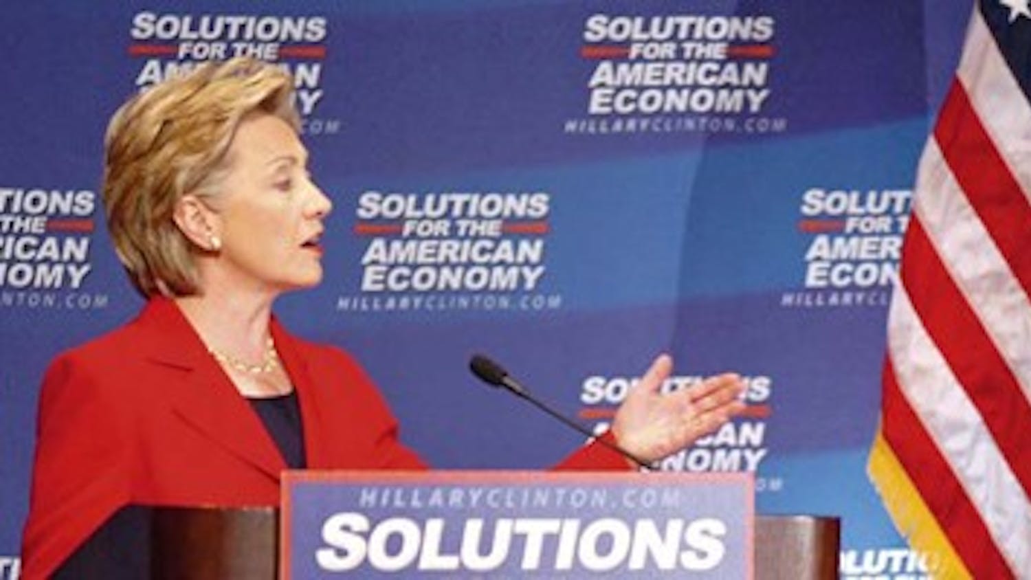 On campus, Clinton addresses economy