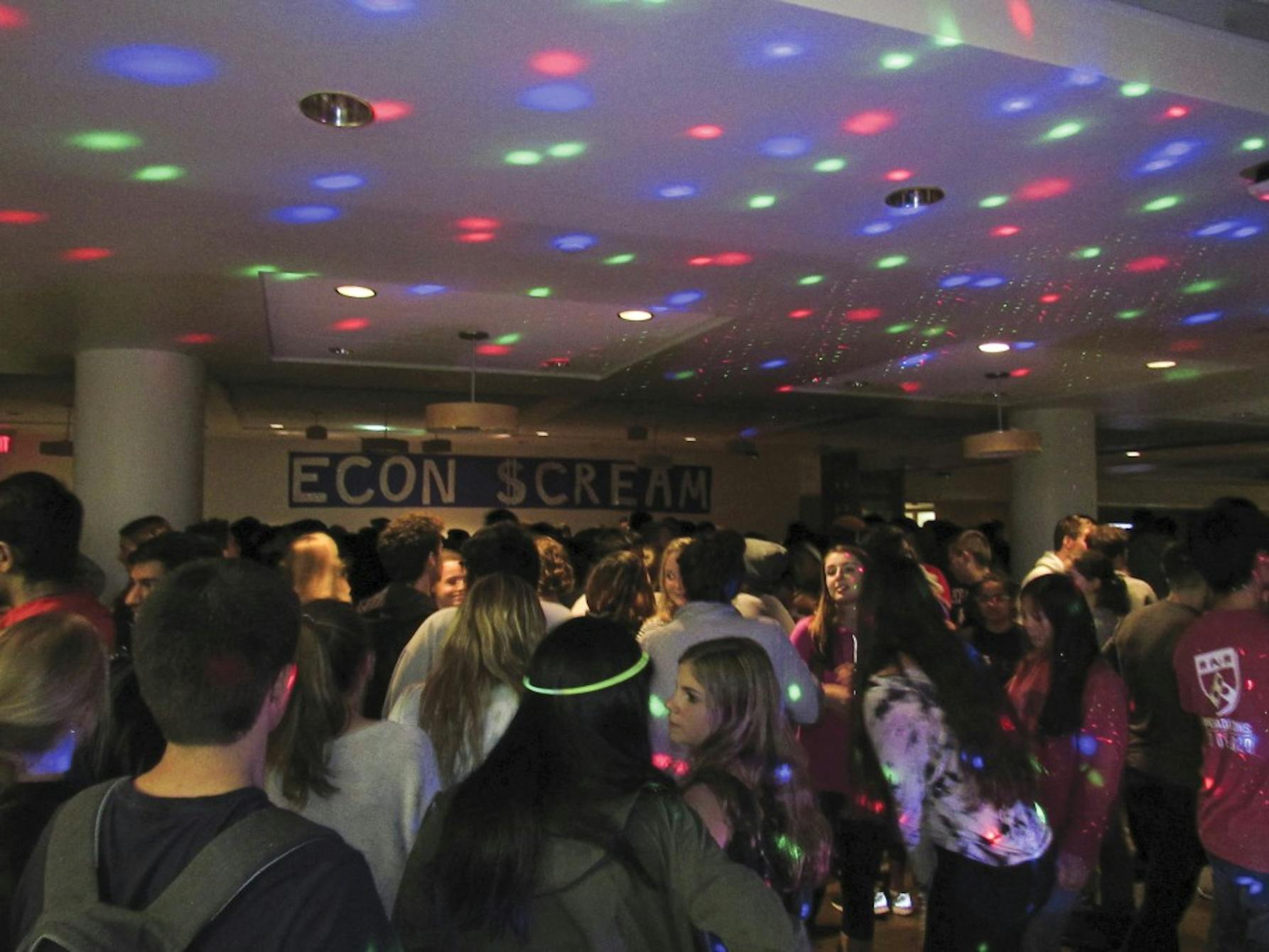 Econ Scream 2016.jpg