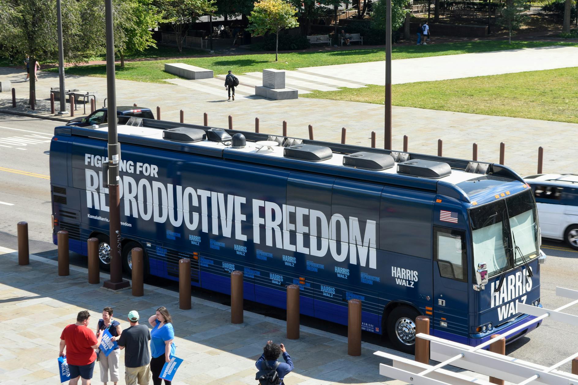 09-15-24 Shapiro Bus (Grace Chen).jpg