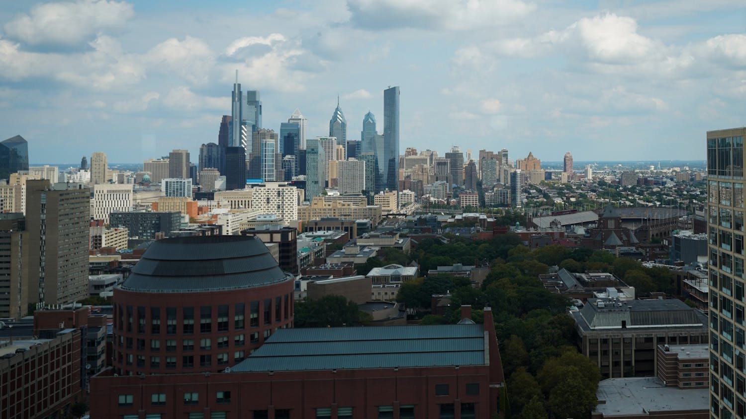 09-12-19 Philadelphia Skyline (ZihanChen).jpg
