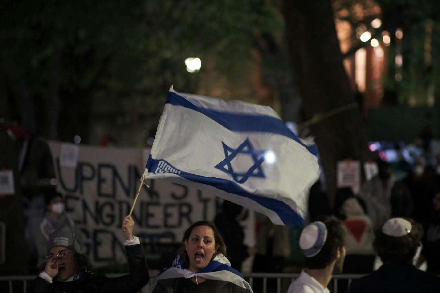 04-26-24 Counterprotesters (Abhiram Juvvadi)