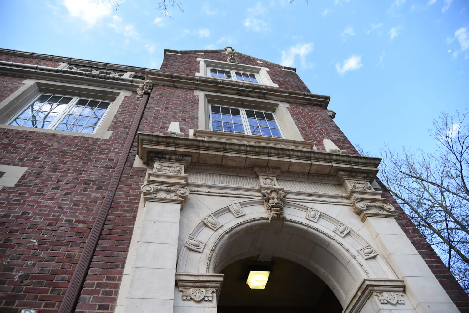 03-14-24 Sweeten Alumni House (Hannah Shumsky).jpg