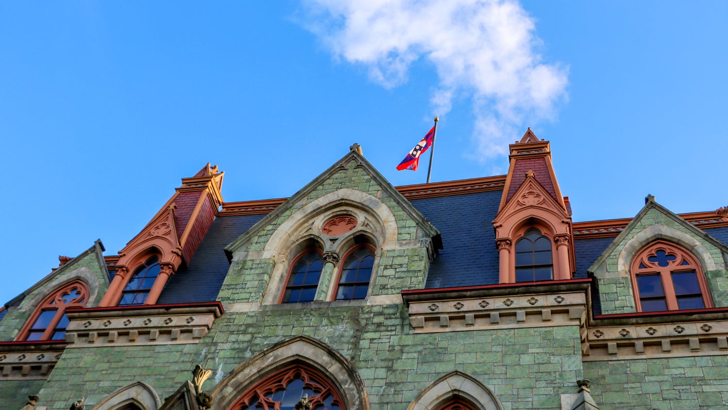 09-20-22 college hall (Savanna Cohen).jpg