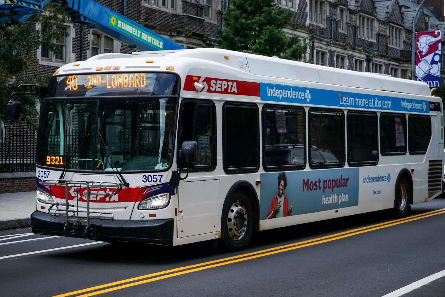 10-07-21 SEPTA Bus (Roger Ge).jpg