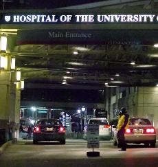 Male unaffiliated with U. robbed at gunpoint