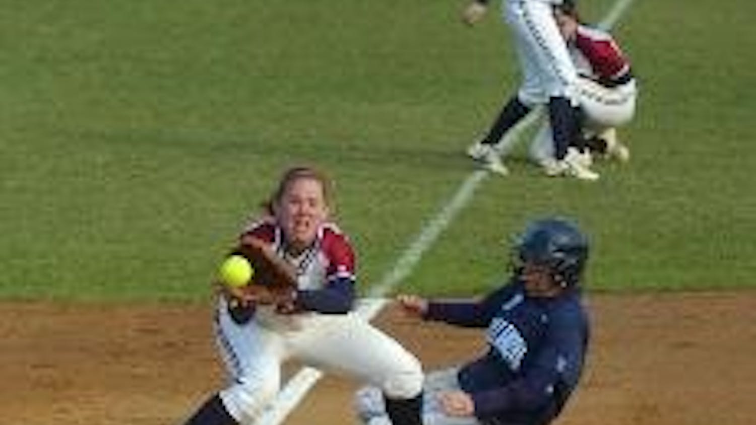 Softball: To make a good lineup better, King relies on Kinsey to set the table