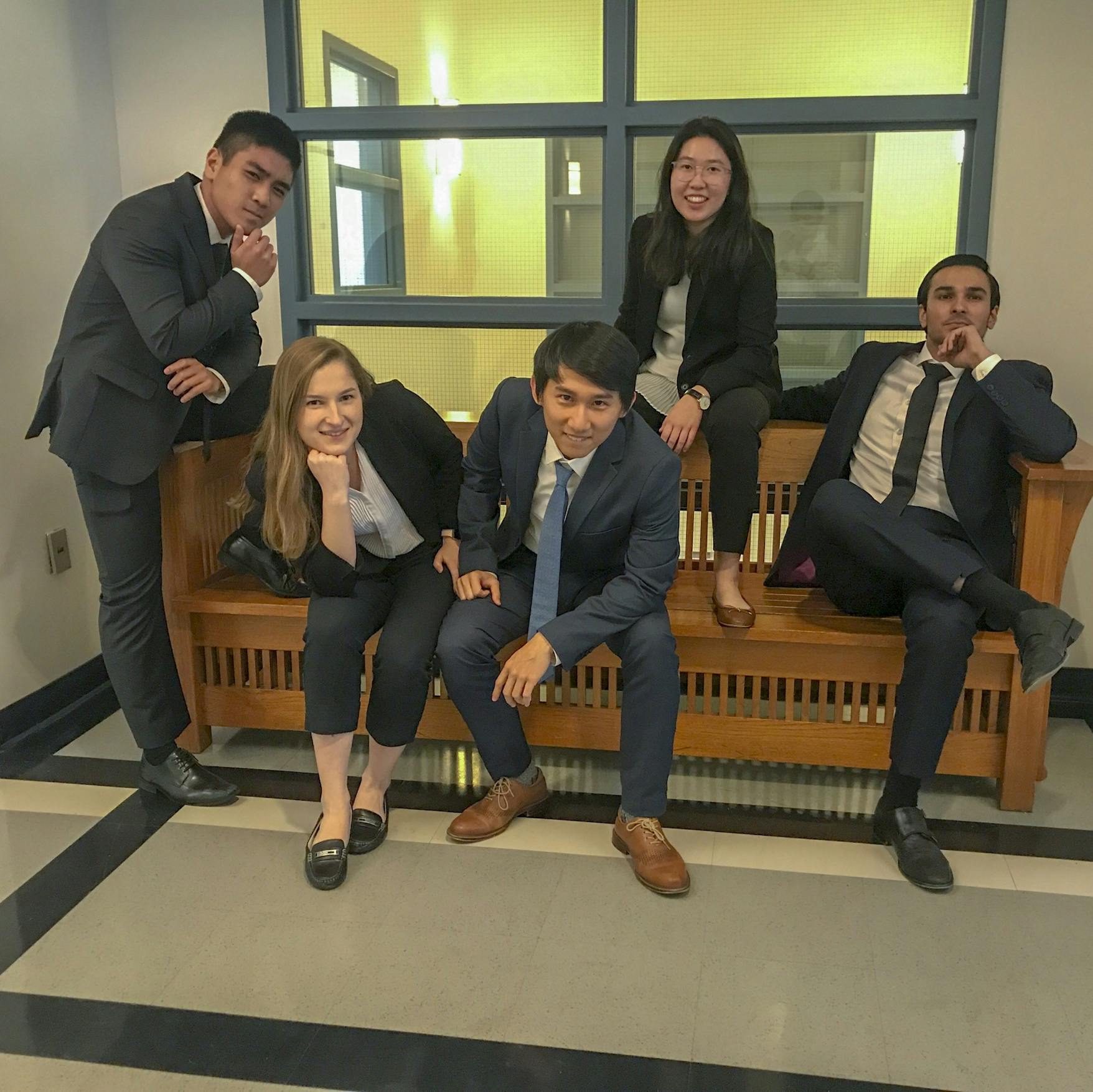 college FED challenge winning team.jpg