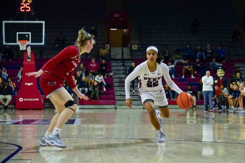 Penn women&#39;s basketball sees Almqvist and Gayle combine for 50 points in 85-79 win against Siena