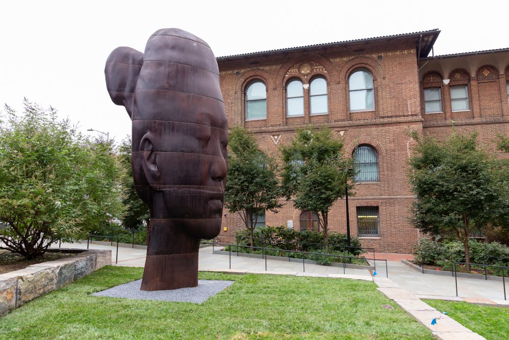 Rui Rui Sculpture (Courtesy of Penn Today)
