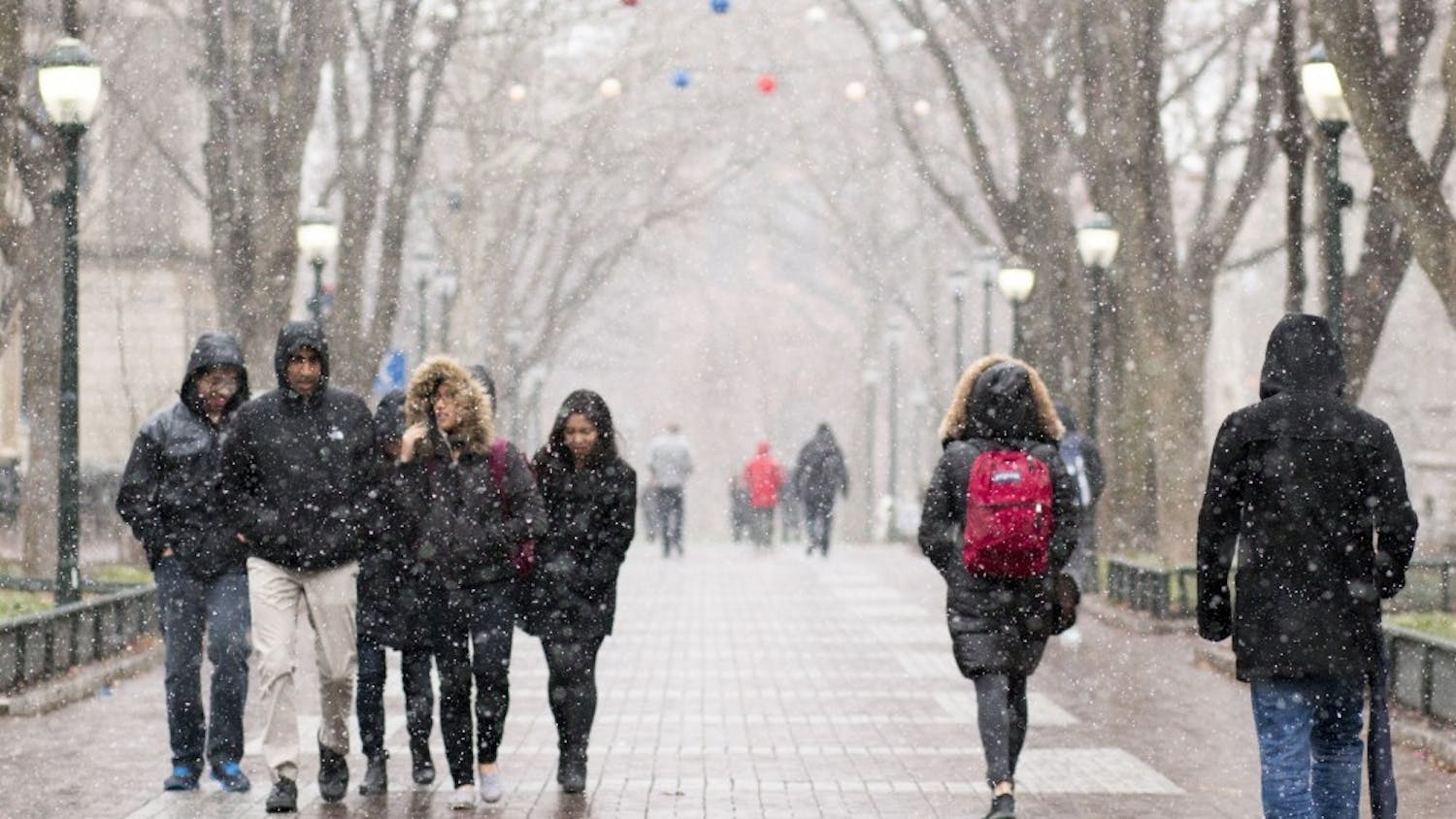 Freshmen from warmer climates face the changing winter weather with a feeling of uncertainty.