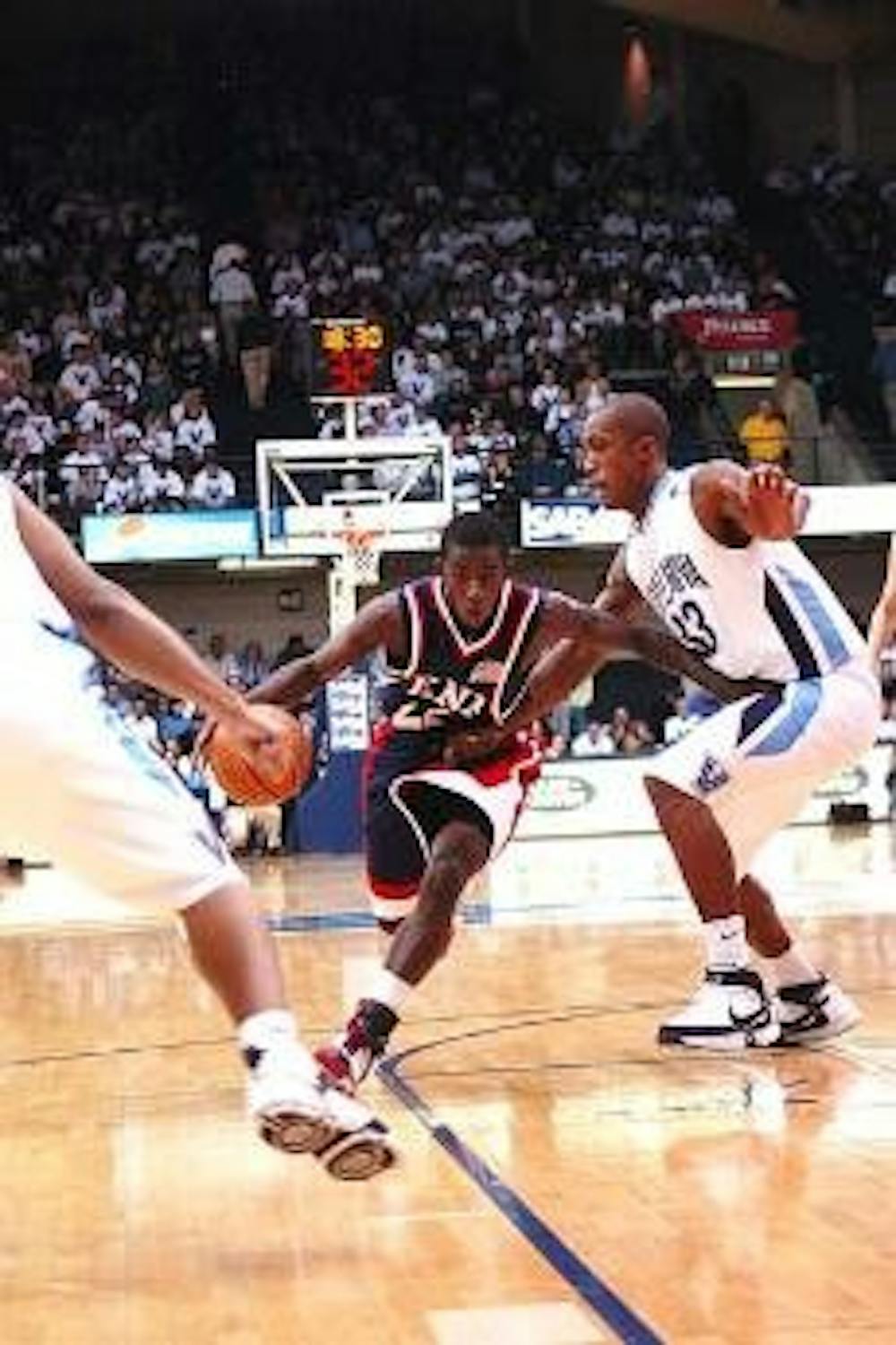 M. Hoops | Wildcats' pressure cooker leaves Quakers burnt