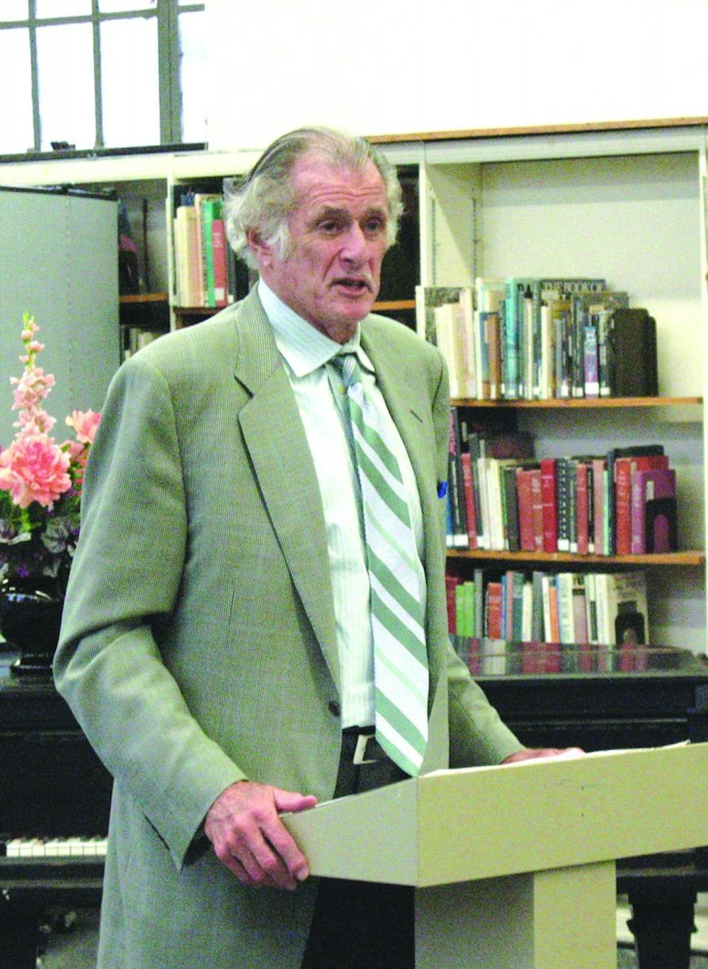 	Sports Illustrated’s Frank Deford is a living legend in the field of journalism and has been called “the world’s greatest living sportswriter” by GQ. He recently became the first sportswriter to win the National Press Foundation’s W.M. Kiplinger Award for Distinguished Contributions to Journalism.