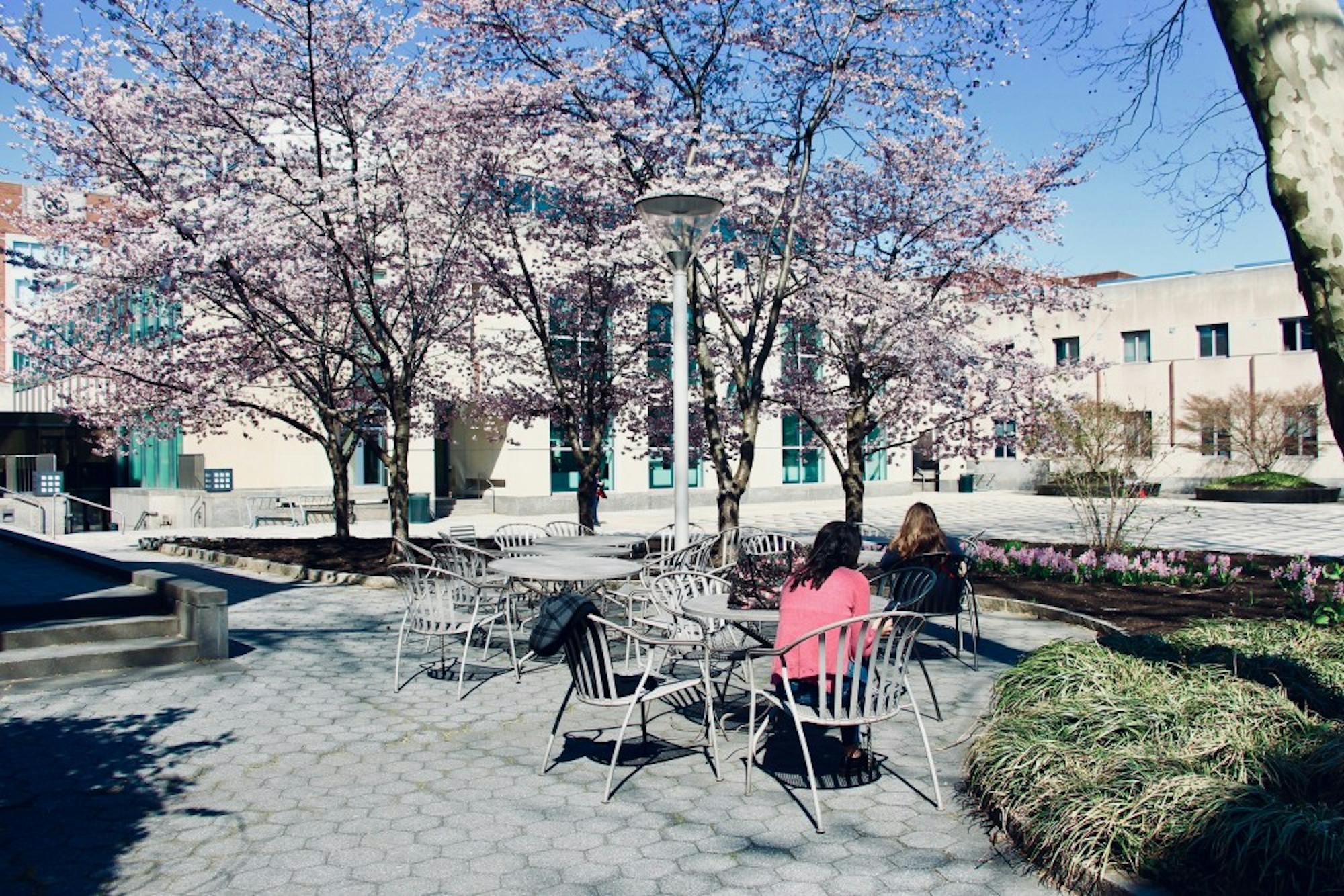 annenberg tables outdoor study spot
