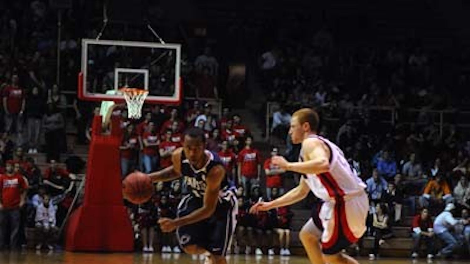 M. Hoops | Penn 'D' adjusts, but far too late