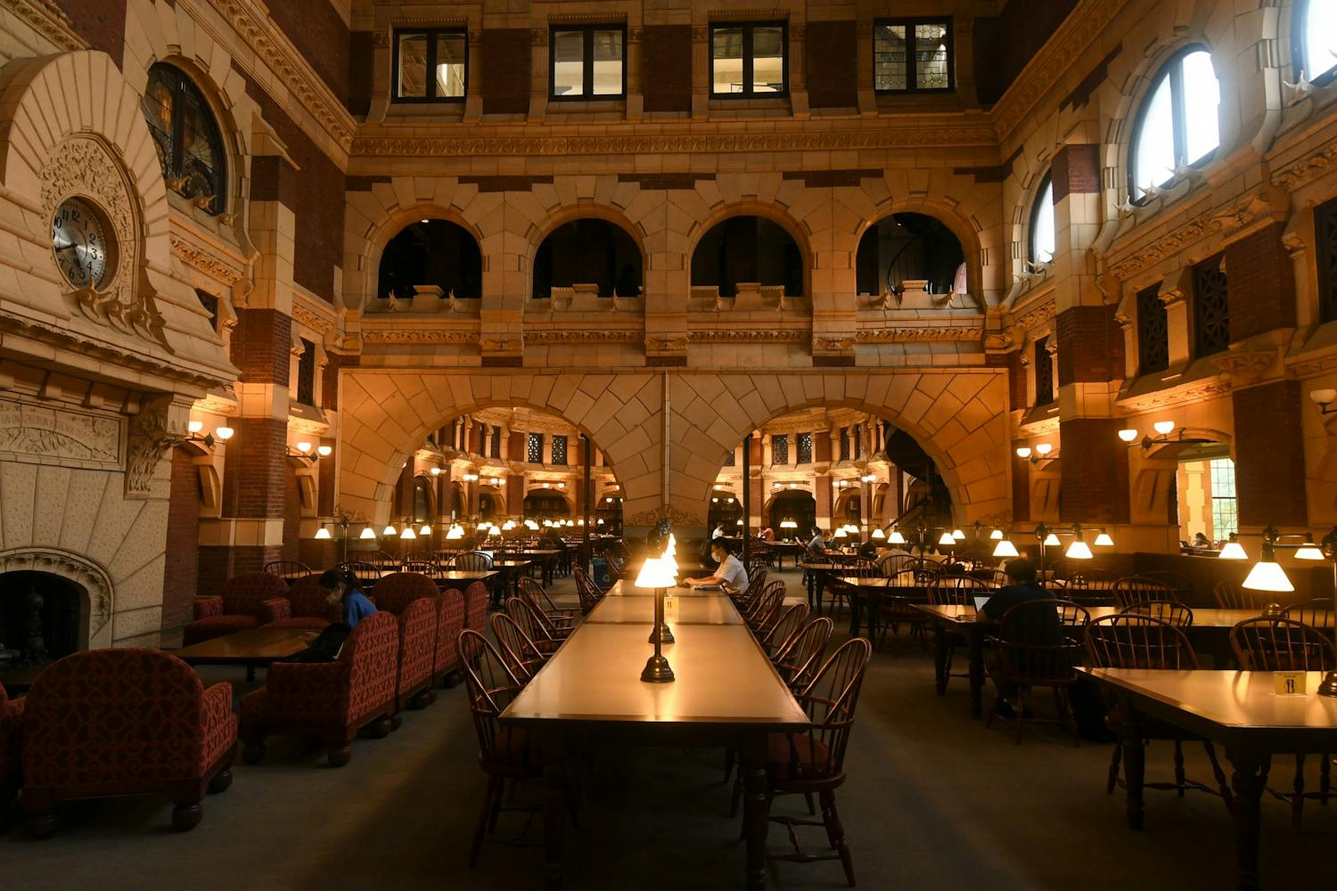 09-28-21 fisher fine arts library interior (Gundappa Saha).jpg