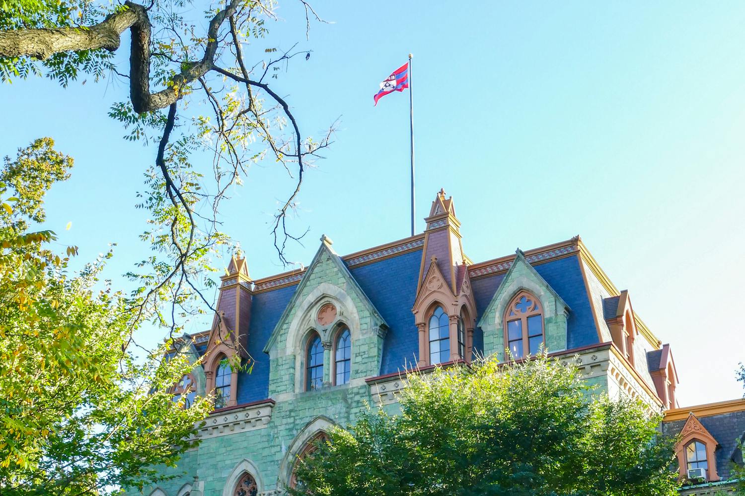 10-18-21 Fall Campus (Avi Singh).jpg