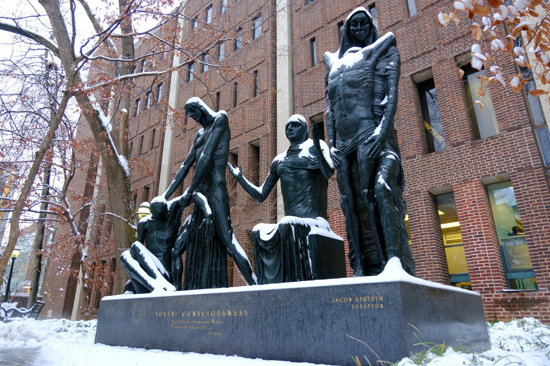 01-16-23 Snow at Penn (Abhiram Juvvadi)-06.jpg