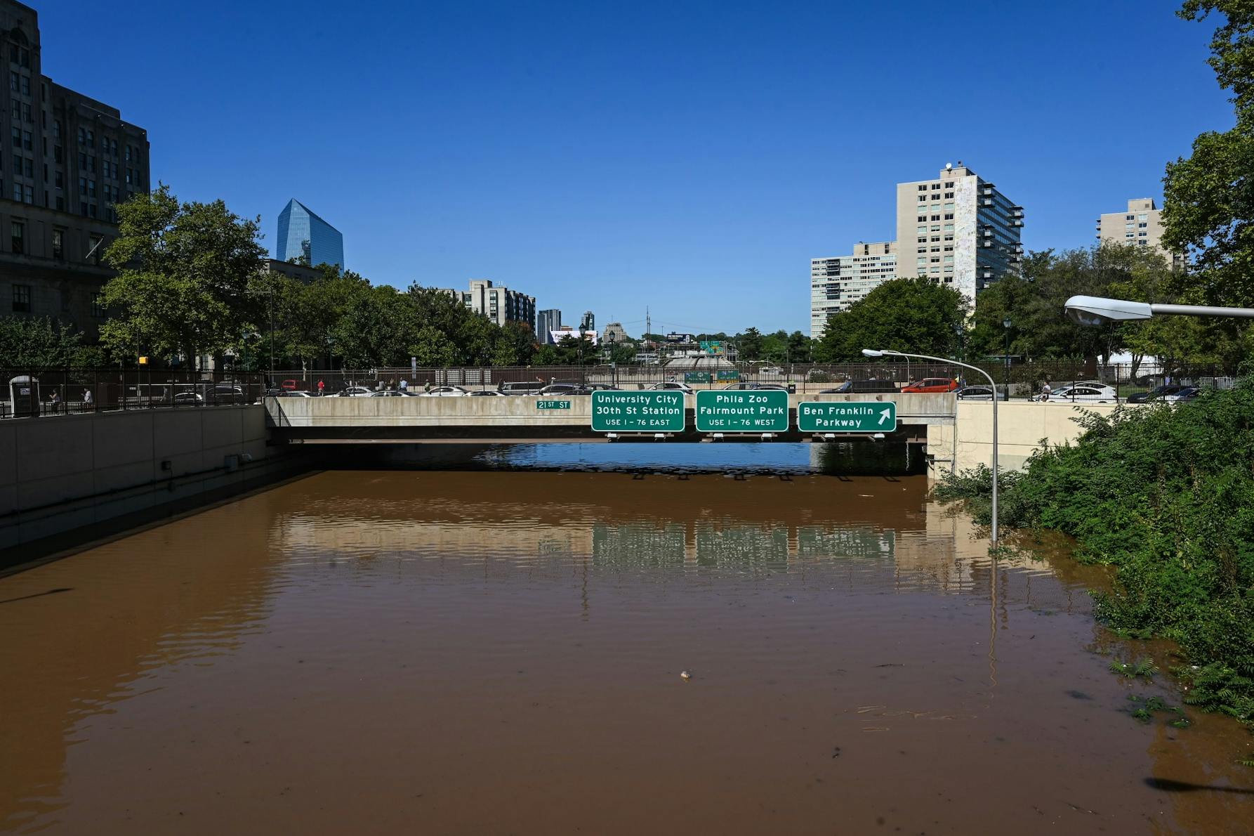 09-02-21 Hurricane Ida Flooding I-676 Westbound Highway Brown Water (Kylie Cooper).jpg