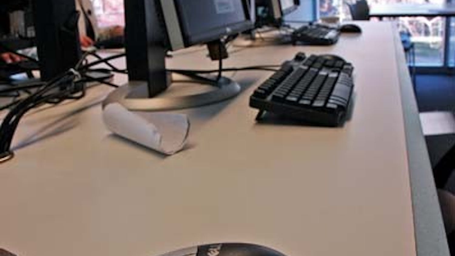 More dorm computer labs to be open 24/7